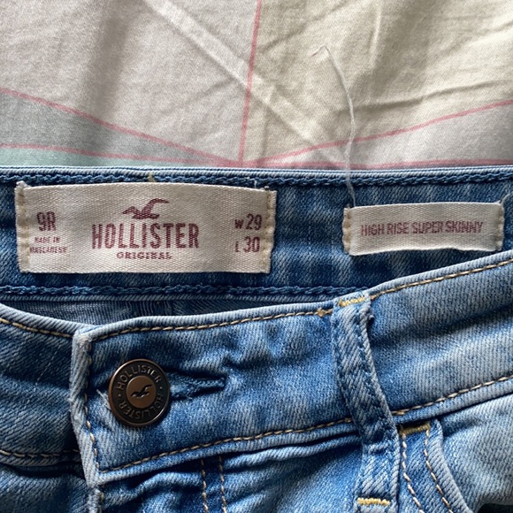 Lights Wash Skinny Jeans - Picture 6 of 7